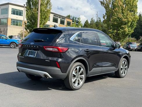 Certified 2024 Ford Escape Platinum AWD/4WD image 4