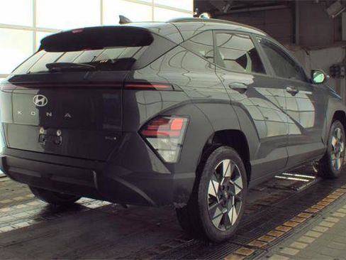 Used 2024 Hyundai Kona SEL image 3