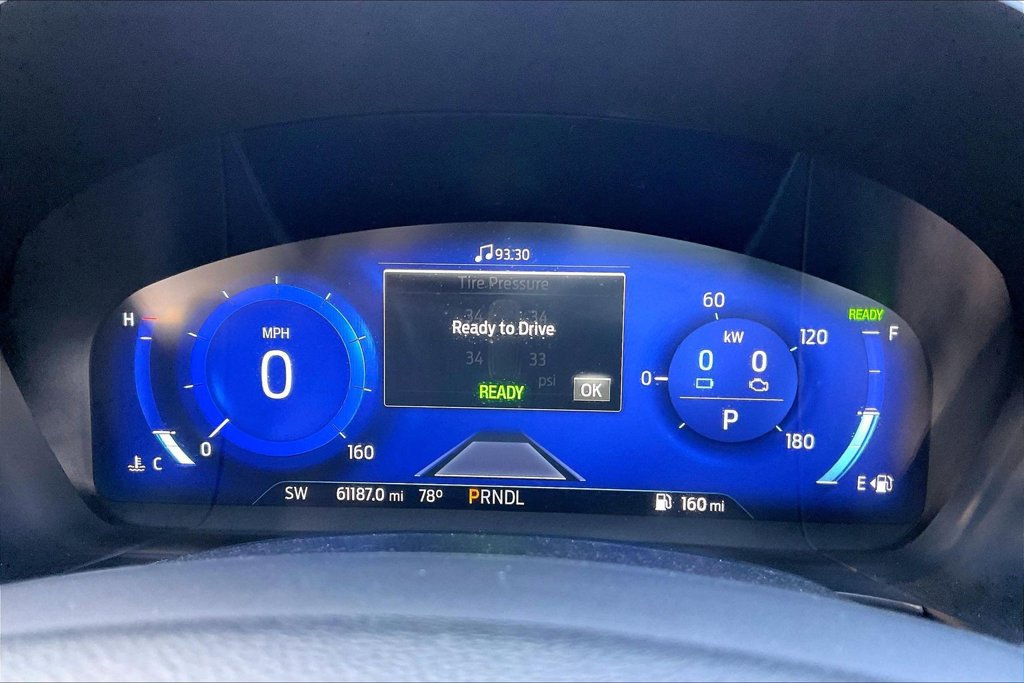 Used 2020 Ford Escape Titanium FWD image 7