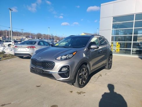 Used 2020 Kia Sportage EX w/ Option Group 15 image 4
