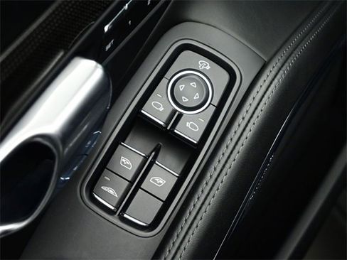 Used 2019 Porsche 911 Turbo S image 27