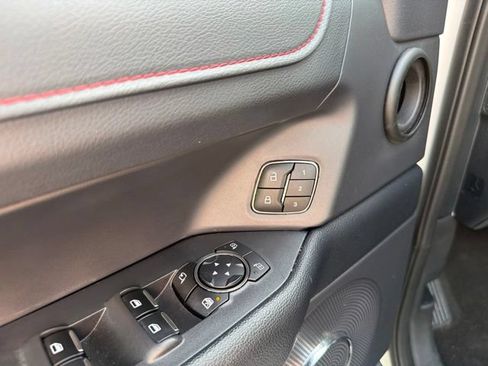 Used 2024 Ford Expedition Limited AWD/4WD image 12