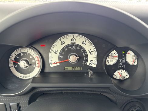 Used 2014 Toyota FJ Cruiser 4WD w/ Upgrade Package image 25