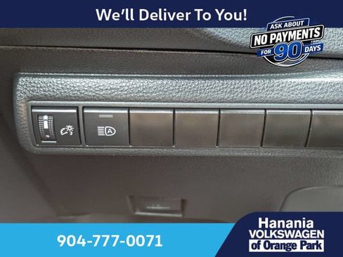 Used 2024 Toyota Corolla XSE FWD image 27