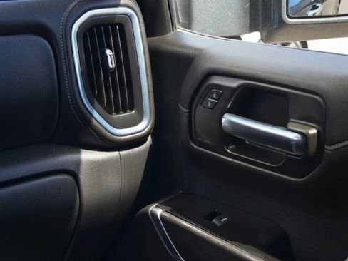 Used 2020 Chevrolet Silverado 1500 LTZ w/ LTZ Texas Edition AWD/4WD image 28