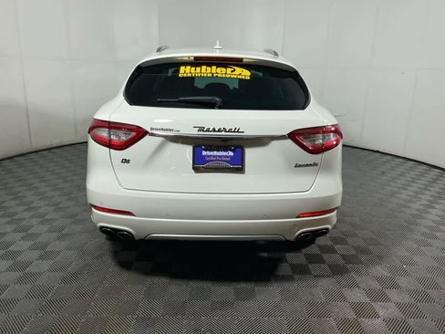 Used 2020 Maserati Levante GranLusso image 13