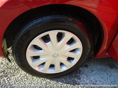 Used 2015 Nissan Versa Note SV image 27