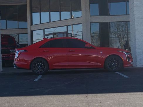 Used 2021 Cadillac CT4 Sport image 2