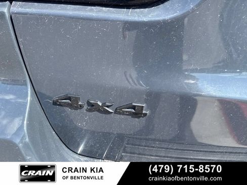 Used 2018 Jeep Grand Cherokee Altitude AWD/4WD image 9