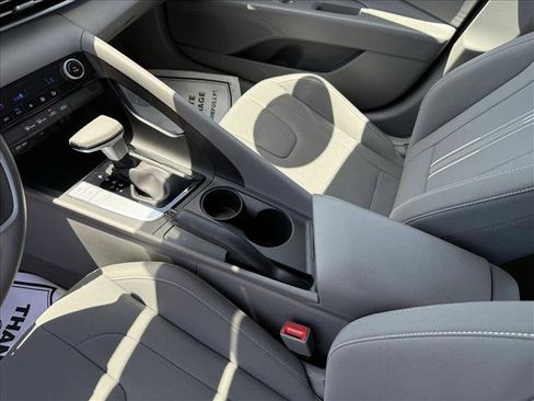 Certified 2023 Hyundai Elantra SEL FWD image 14