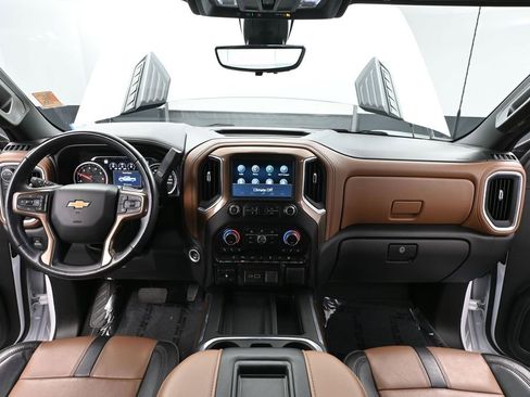 Used 2021 Chevrolet Silverado 2500 High Country AWD/4WD image 32