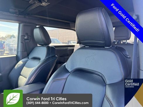 Used 2023 Ford Bronco Badlands w/ Sasquatch Package image 3