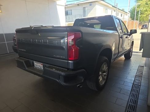 Used 2019 Chevrolet Silverado 1500 Custom w/ Custom Convenience Package image 4