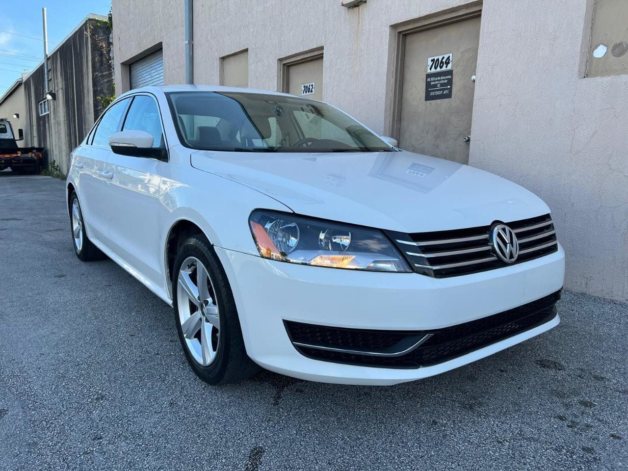 Used 2013 Volkswagen Passat 2.5 SE FWD image 19