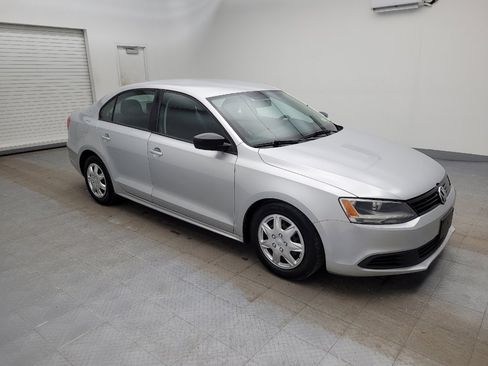 Used 2013 Volkswagen Jetta S image 11
