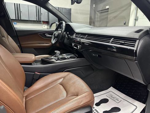 Used 2017 Audi Q7 3.0T Prestige AWD/4WD image 35