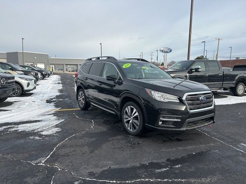 Used 2019 Subaru Ascent Limited w/ Popular Package #3 image 3