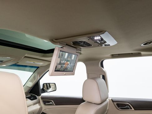 Used 2017 GMC Yukon Denali w/ Open Road Package image 35