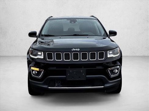 Used 2018 Jeep Compass Limited w/ Navigation Group image 2