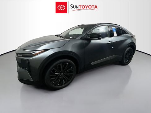 New 2026 Toyota C-HR AWD/4WD image 9