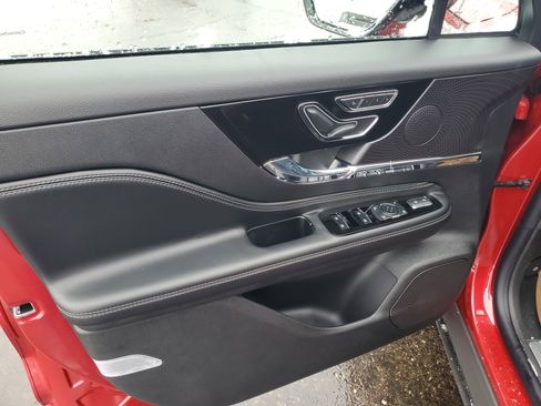 New 2026 Lincoln Corsair Reserve w/ Jet Appearance Package image 8