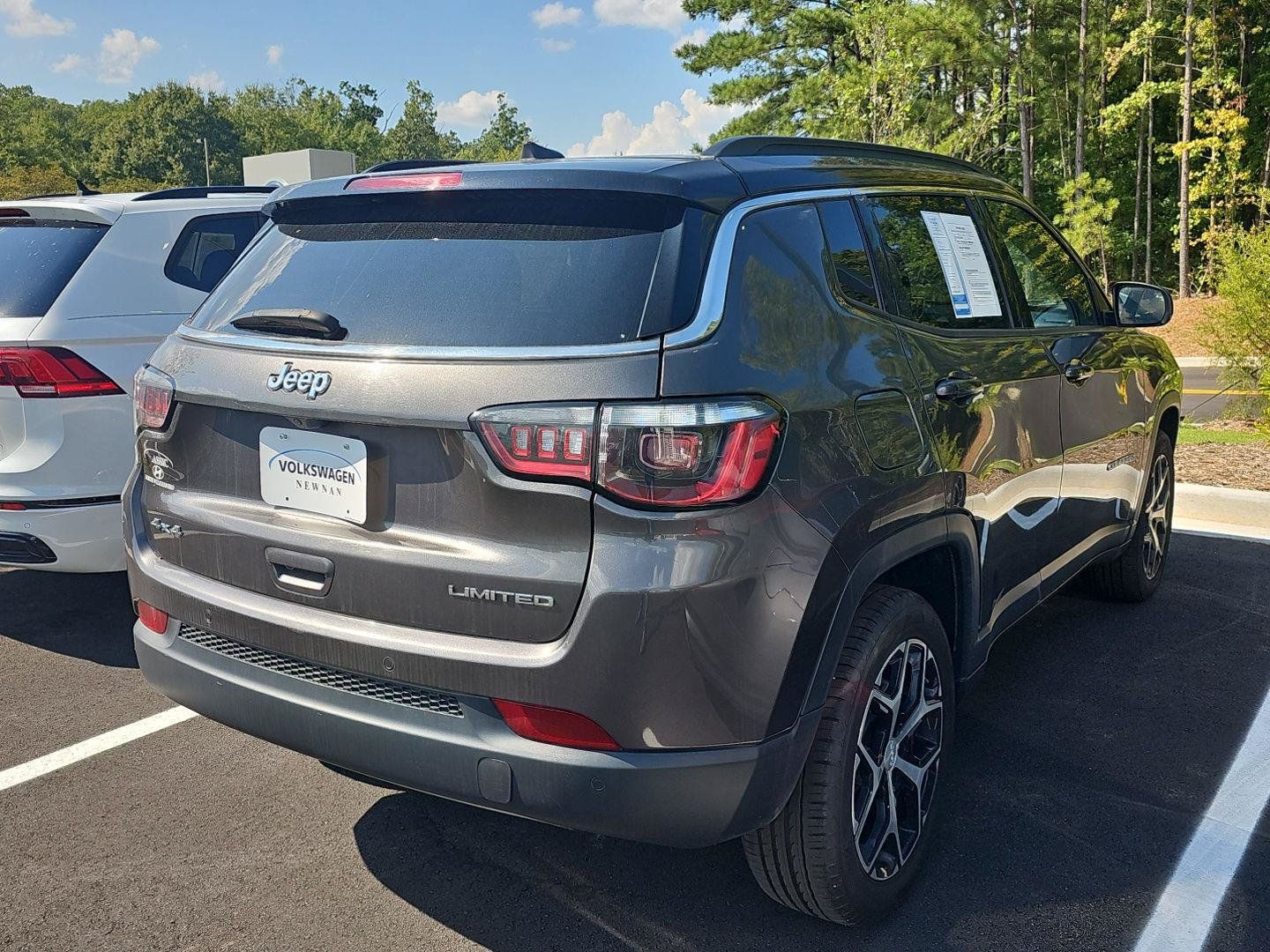 Used 2024 Jeep Compass Limited AWD/4WD image 6