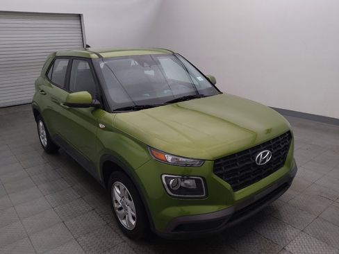 Used 2021 Hyundai Venue SE FWD image 13