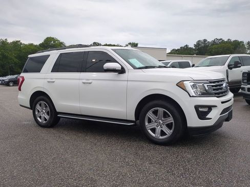 Used 2021 Ford Expedition XLT RWD image 2