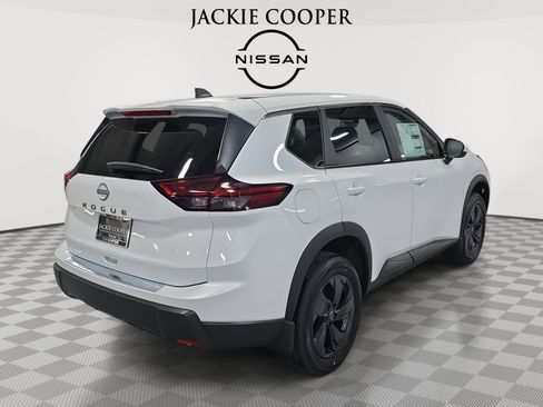New 2026 Nissan Rogue SV w/ Cold Weather Package image 5