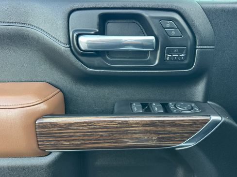 Used 2020 Chevrolet Silverado 2500 High Country image 12