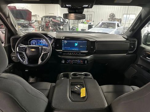 Used 2023 Chevrolet Silverado 1500 LT image 25