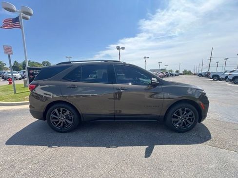 Used 2024 Chevrolet Equinox RS AWD/4WD image 4