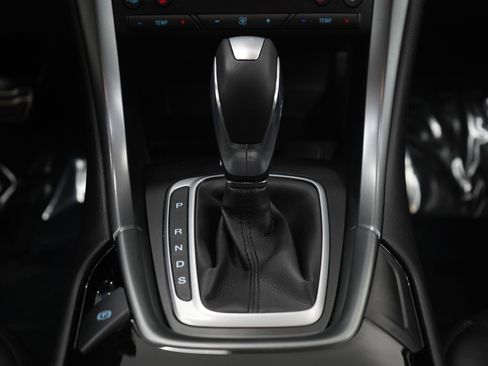 Used 2016 Ford Fusion Titanium image 17