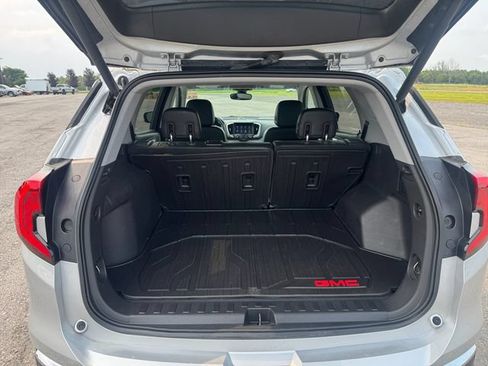 Used 2020 GMC Terrain SLT w/ Preferred Package AWD/4WD image 19
