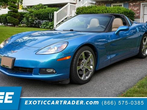 Used 2009 Chevrolet Corvette Coupe w/ Preferred Equipment Group RWD image 1