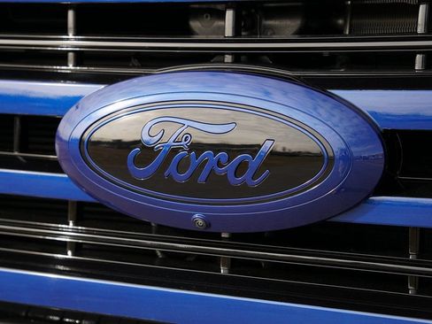 Used 2026 Ford F350 Platinum AWD/4WD image 17