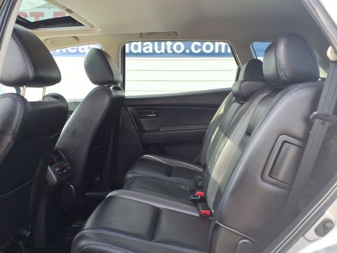 Used 2010 MAZDA CX-9 Touring w/ Moonroof & Bose Audio Pkg FWD image 11