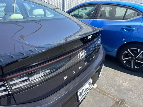 Used 2025 Hyundai Sonata SEL FWD image 4