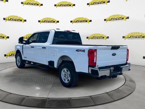 Certified 2025 Ford F250 XLT AWD/4WD image 3