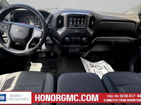 Used 2019 Chevrolet Silverado 1500 Custom Trail Boss w/ Custom Convenience Package AWD/4WD image 8