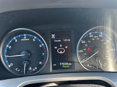 Used 2018 Toyota RAV4 XLE image 6