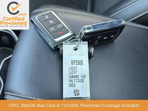 Certified 2023 Jeep Grand Cherokee Altitude AWD/4WD image 34