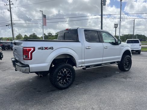 Used 2017 Ford F150 XLT w/ Equipment Group 302A Luxury image 2