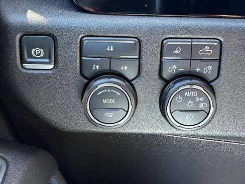 Certified 2025 Chevrolet Silverado 2500 LT w/ Trail Boss Package image 16