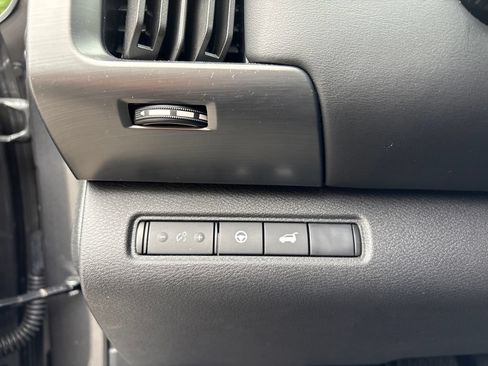Used 2025 Nissan Pathfinder Rock Creek AWD/4WD image 9