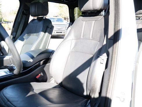 Used 2022 Land Rover Range Rover Westminster Edition image 11
