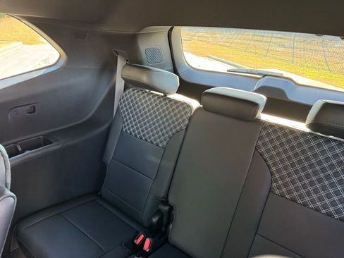 New 2026 GMC Acadia Denali w/ Super Cruise Package image 23