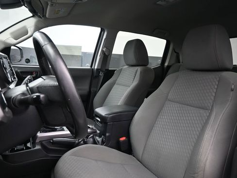 Used 2022 Toyota Tacoma SR5 image 13