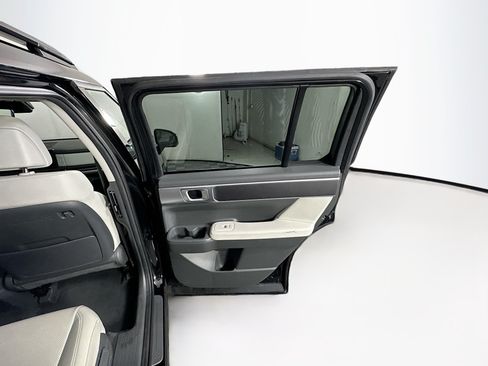 Used 2025 Hyundai Santa Fe SEL FWD image 31