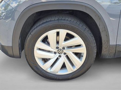 Used 2022 Volkswagen Atlas Cross Sport SE FWD image 23